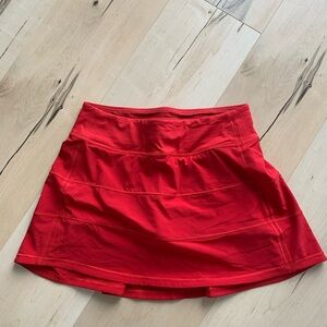 Pace rival skirt in red